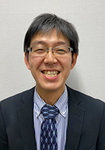 山崎瞬先生 写真